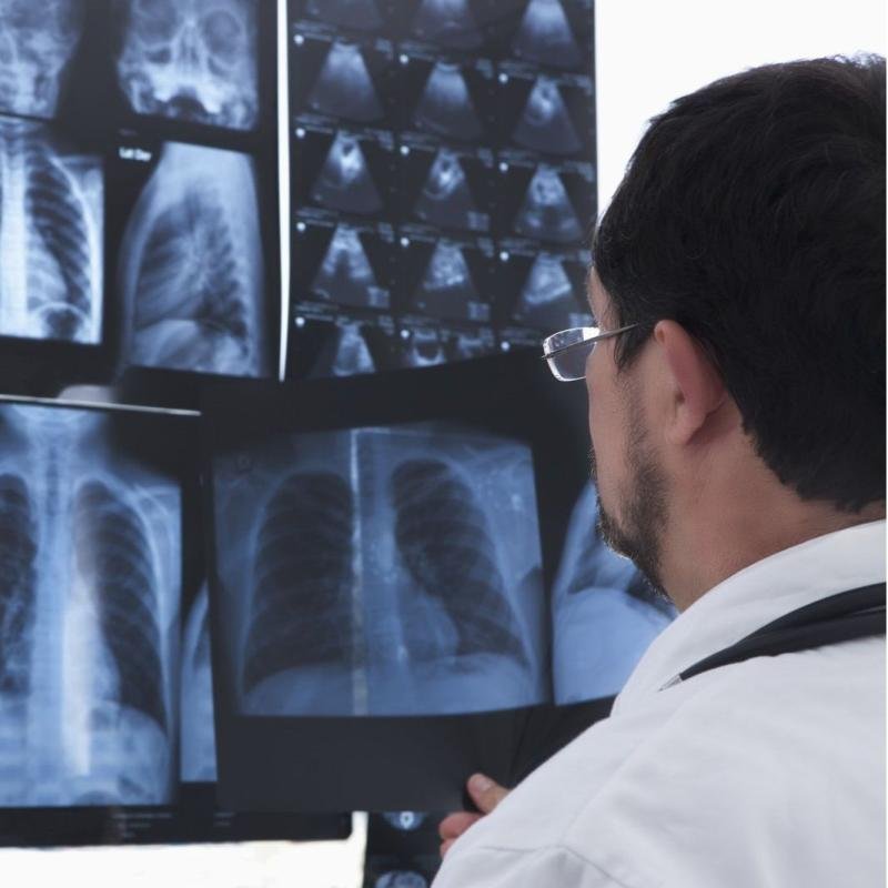 ДР. МАРТИН МИХАИЛИДИС